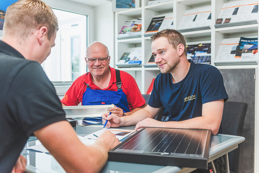 Elektro Loresch: Meisterbetrieb aus Hittistetten bei Senden, Fachbetrieb für Photovoltaik, Solaranlagen & Solarstrom – Sonnenenergie für Ihr Zuhause!